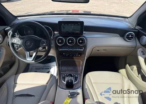 2018 Mercedes-Benz Glc 300 4Matic z USA, uszkodzony, nr VIN WDC0G4KB2JV096570